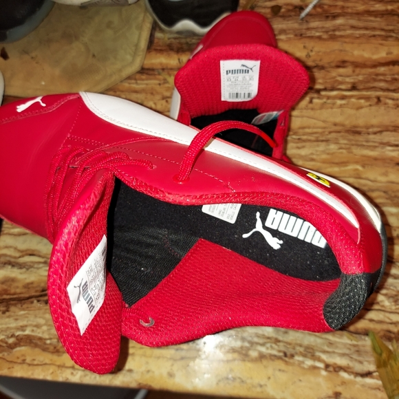 Red Puma Ferrari Forenza Flats - Picture 11 of 14